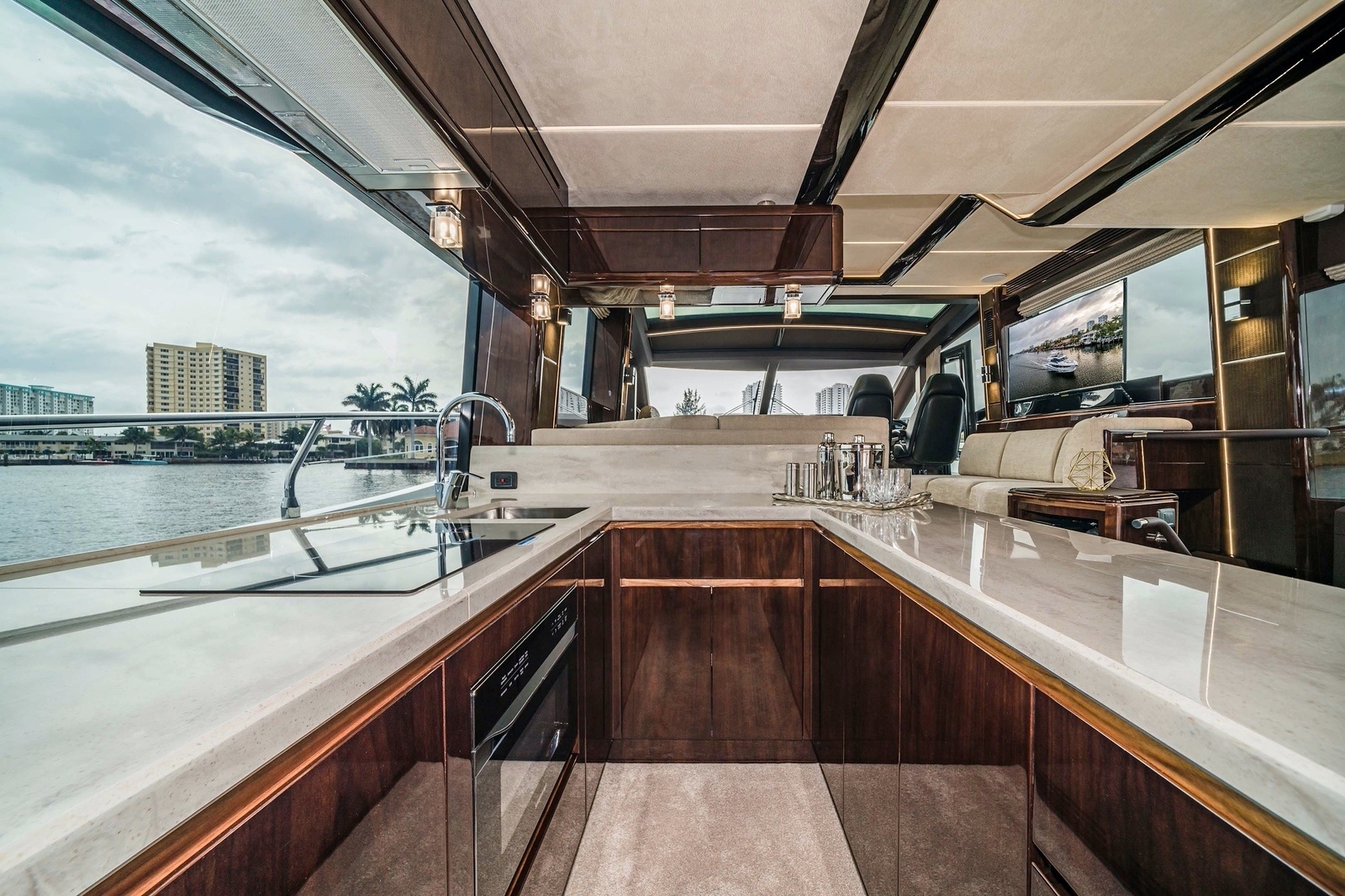 68ft Galeon Yacht For Sale