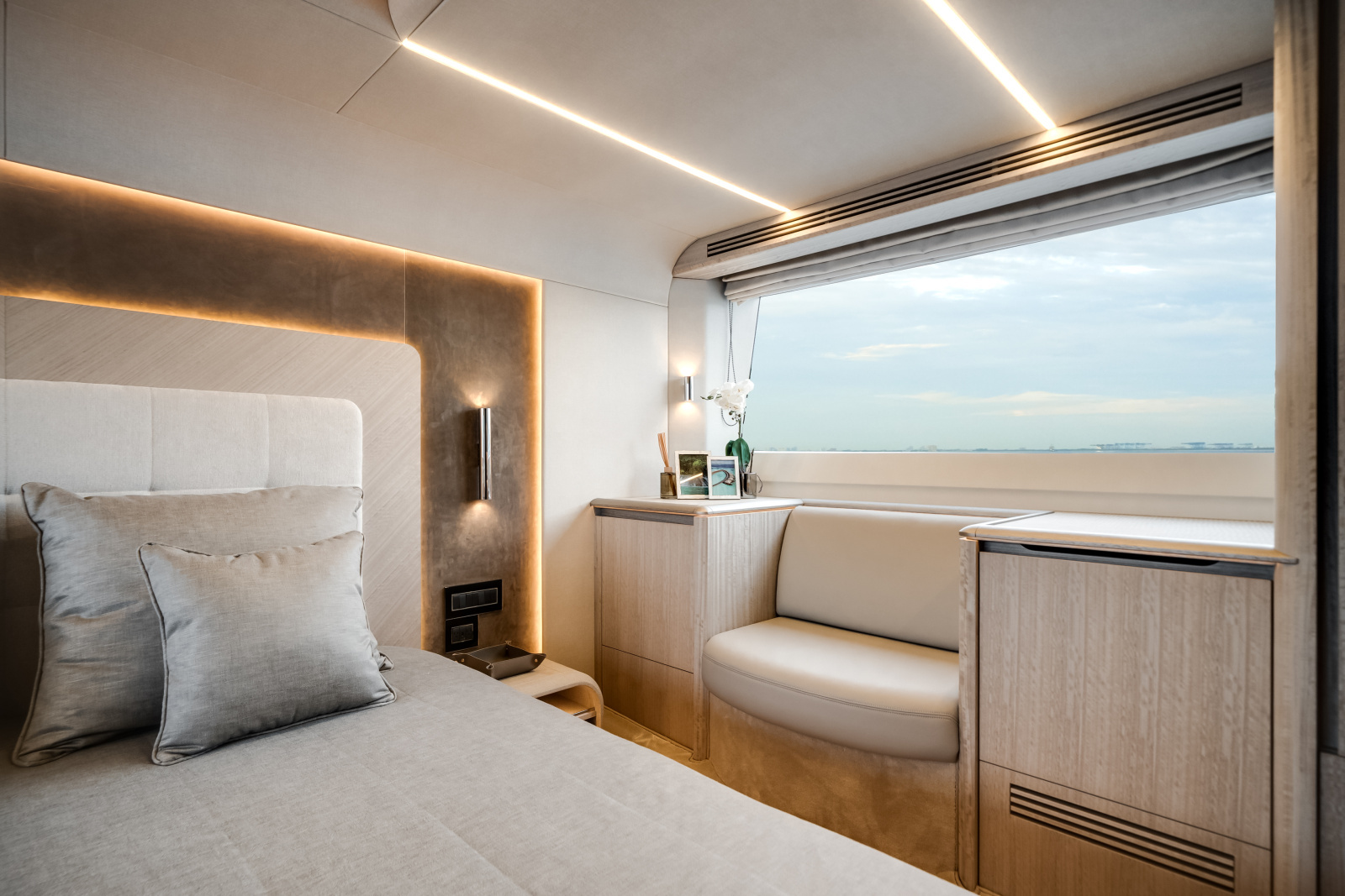 68ft Galeon Yacht For Sale