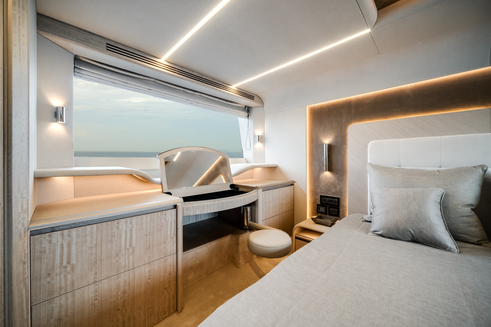 68ft Galeon Yacht For Sale