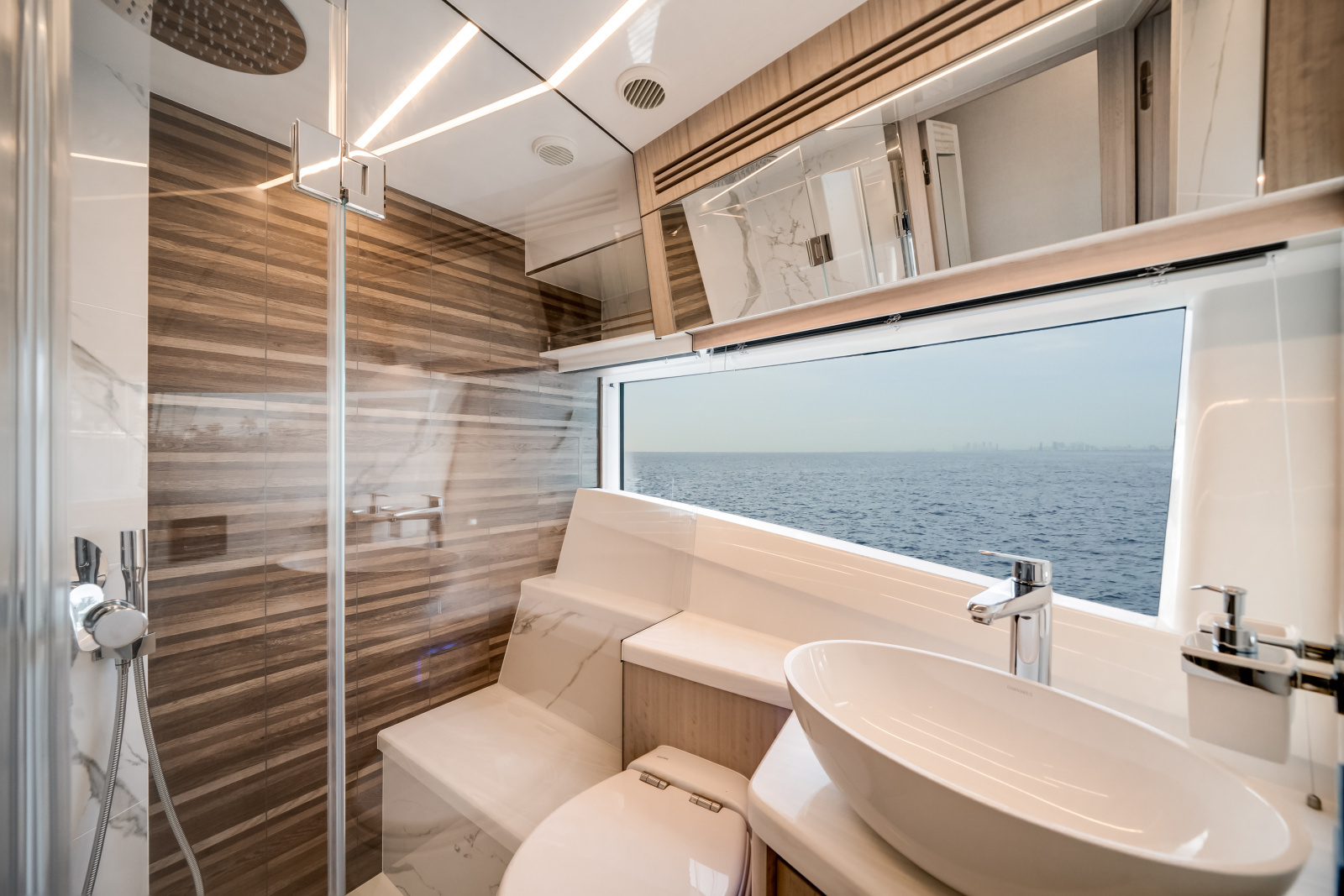68ft Galeon Yacht For Sale