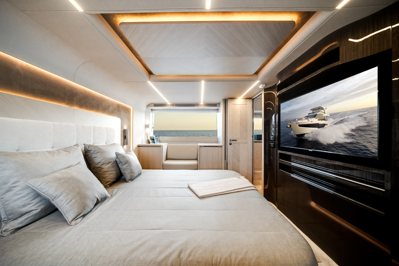 68ft Galeon Yacht For Sale