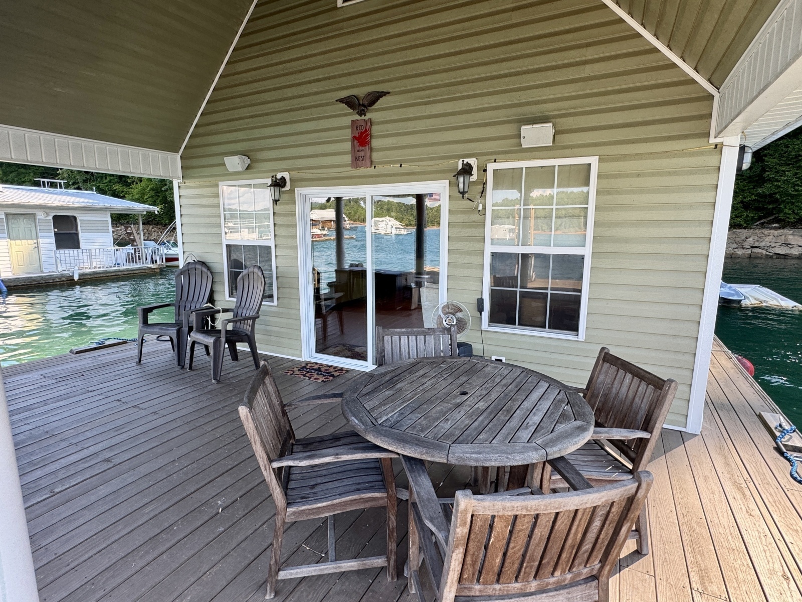 2006 Custom 20 x 43 Floating Cabin - Approx 812sqft
