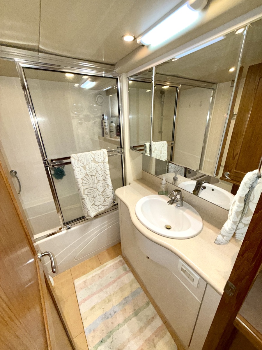 2001 Pacific Mariner 