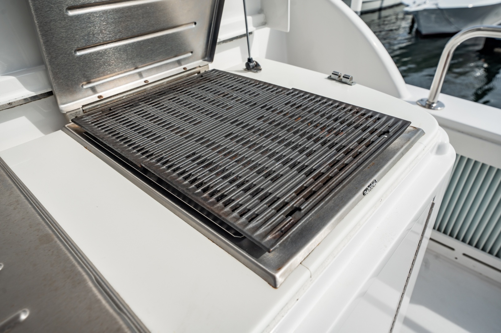 2012 Hatteras photo 166