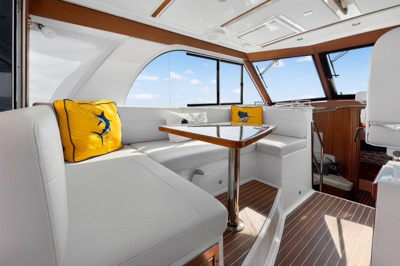 2024 Back Cove 390