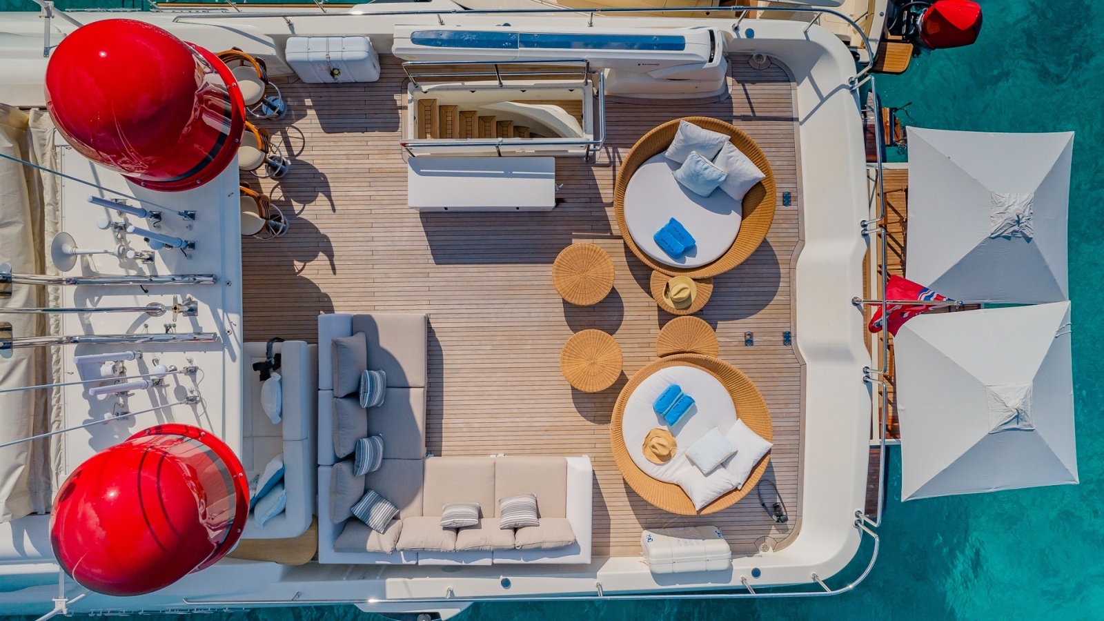 2012 Custom Line Raised Pilothouse