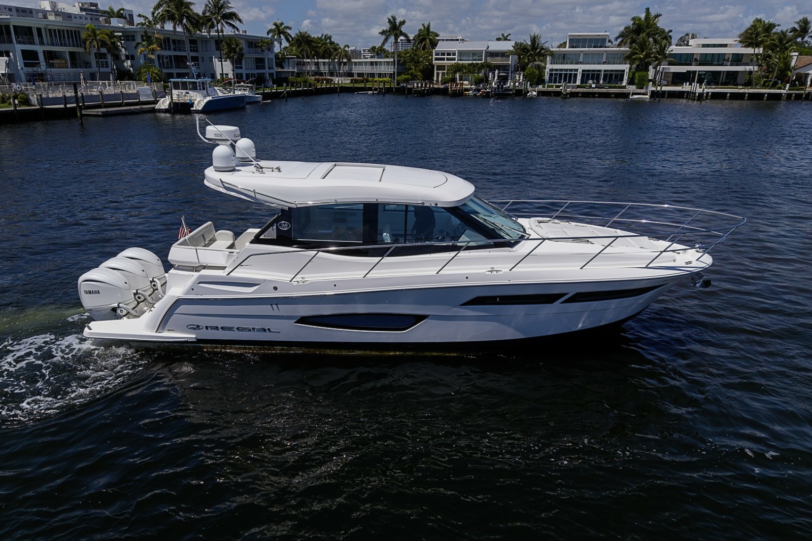 2025 Regal 38 XO