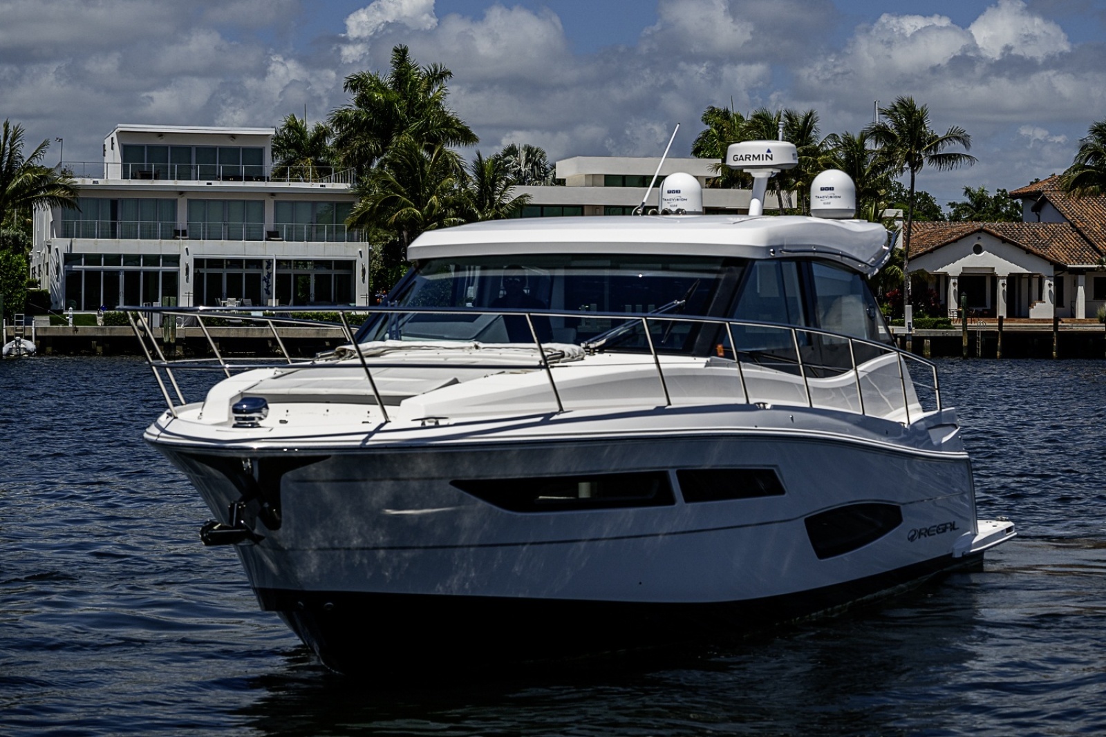 2025 Regal 38 XO