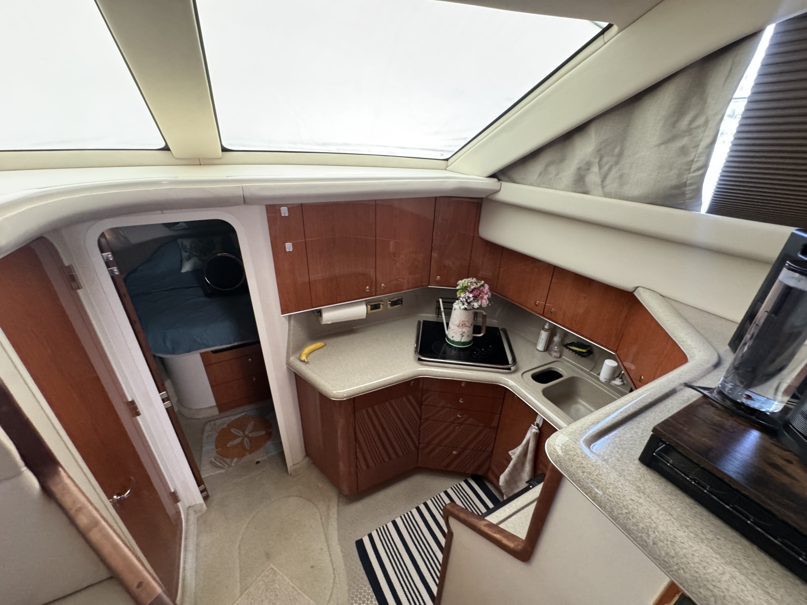 2001 Sea Ray 380 Aft Cabin