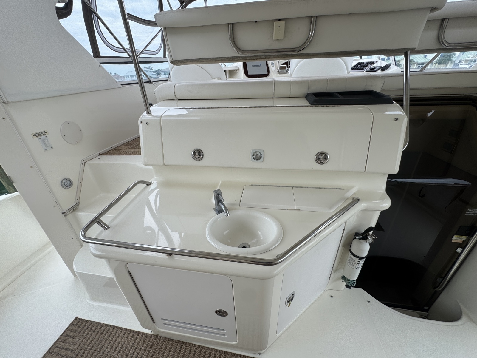 2001 Sea Ray 380 Aft Cabin