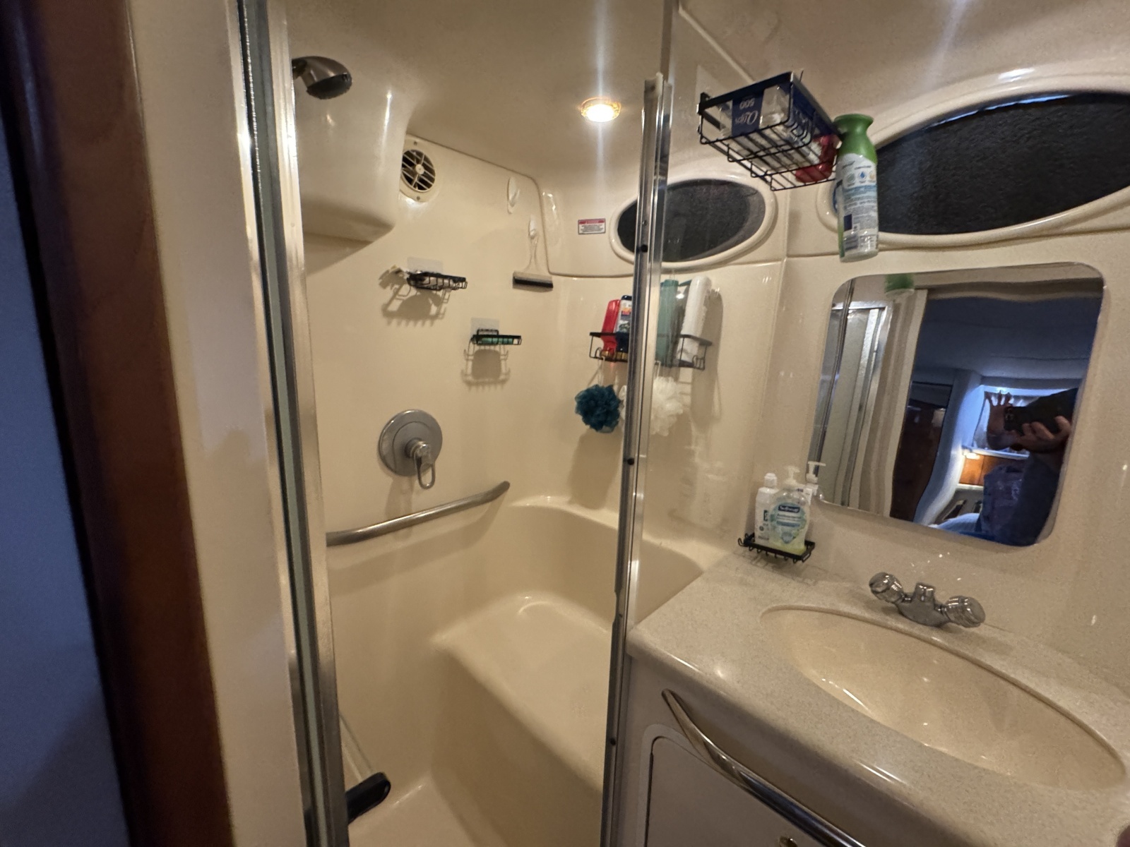 2001 Sea Ray 380 Aft Cabin