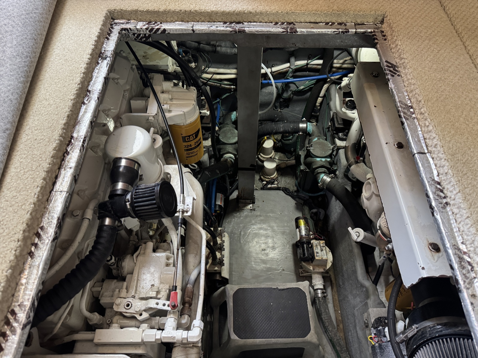 2001 Sea Ray 380 Aft Cabin