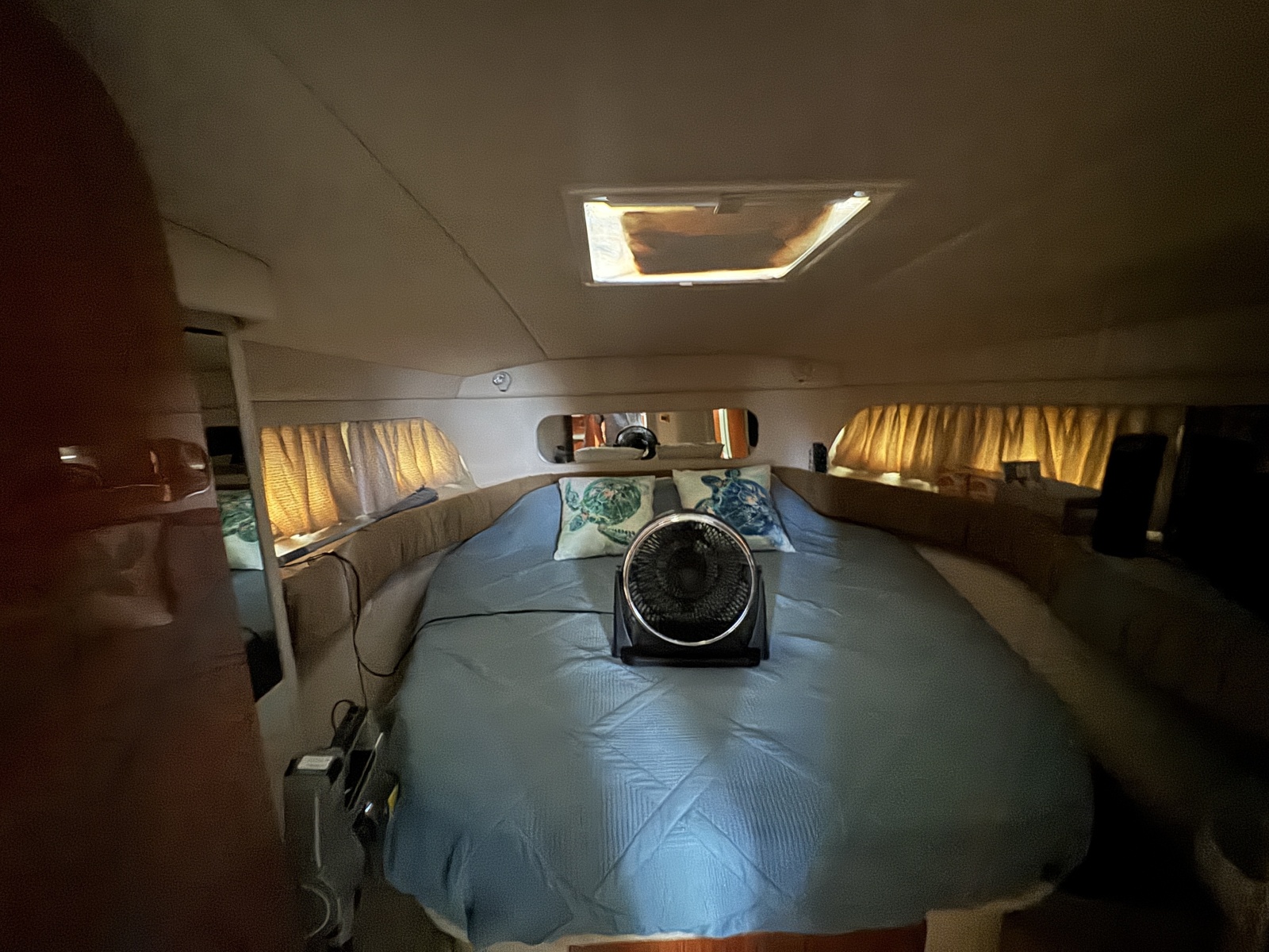 2001 Sea Ray 380 Aft Cabin