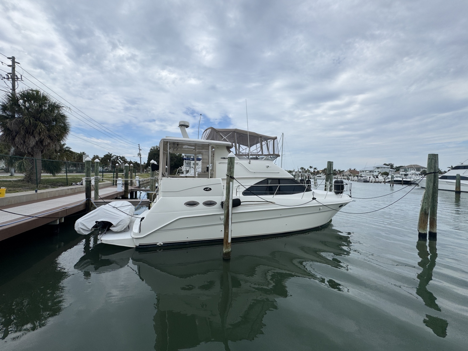 2001 Sea Ray 380 Aft Cabin