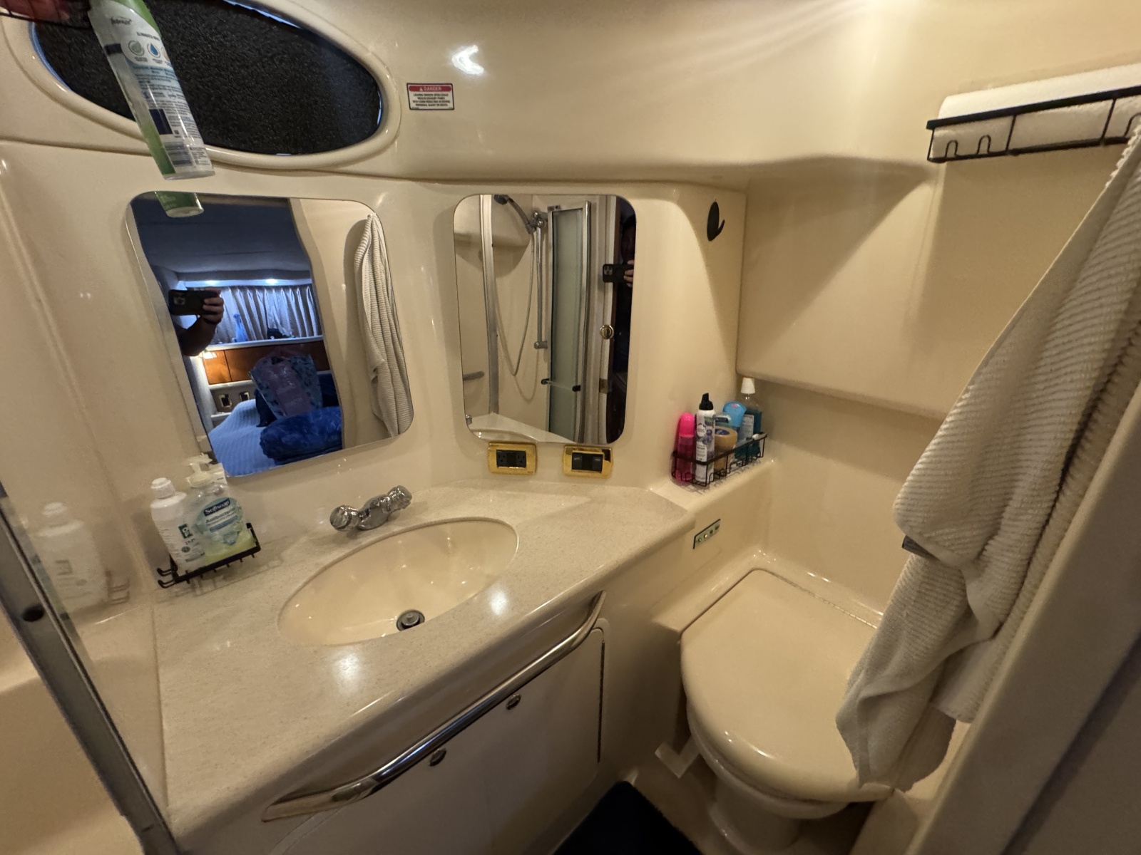 2001 Sea Ray 380 Aft Cabin
