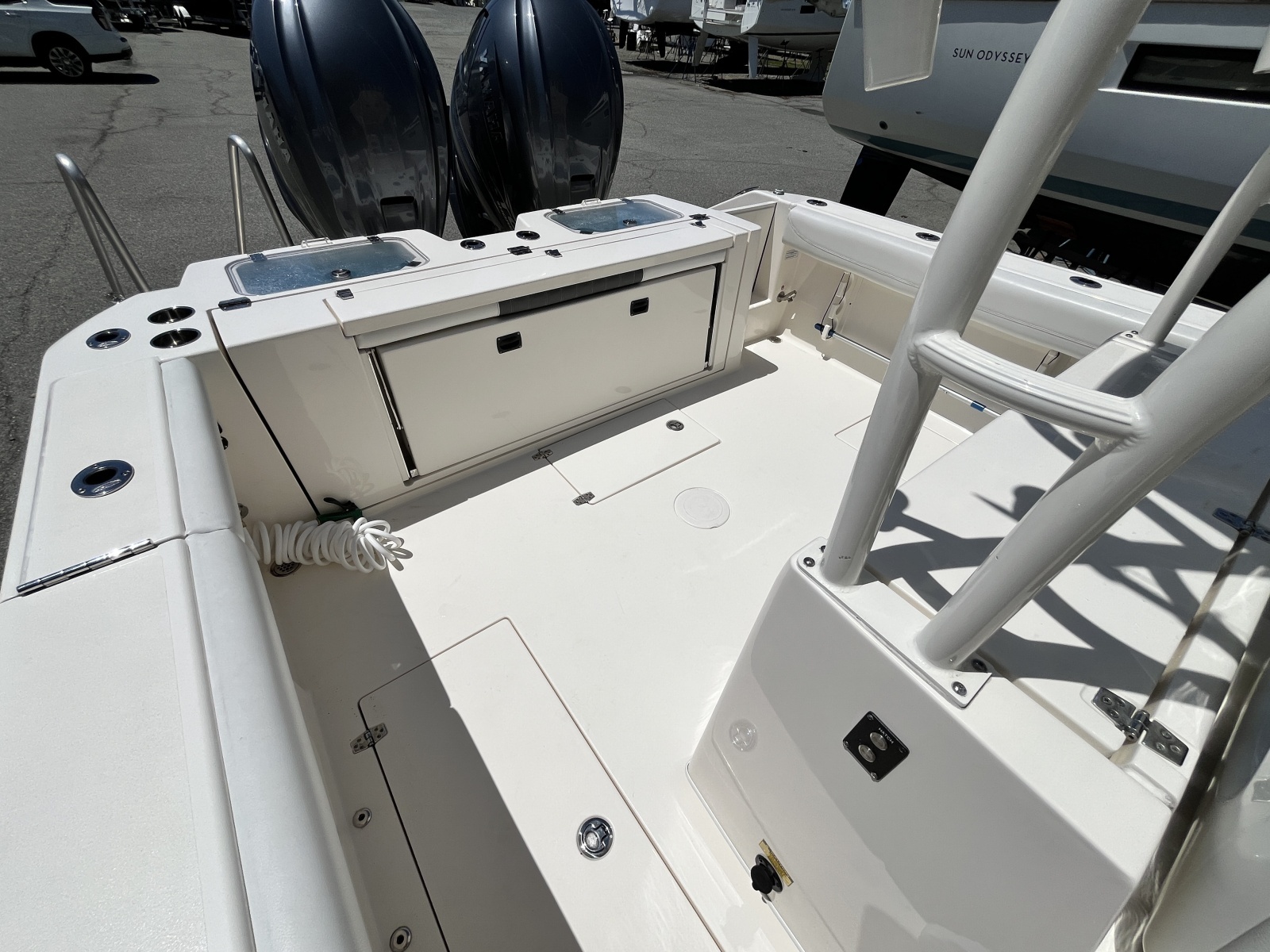 JOBSITE 32ft Cobia Yacht For Sale