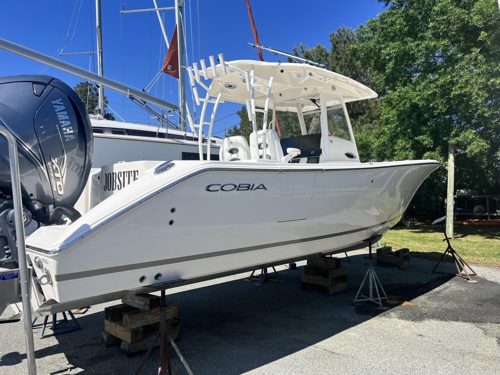 JOBSITE 32ft Cobia Yacht For Sale