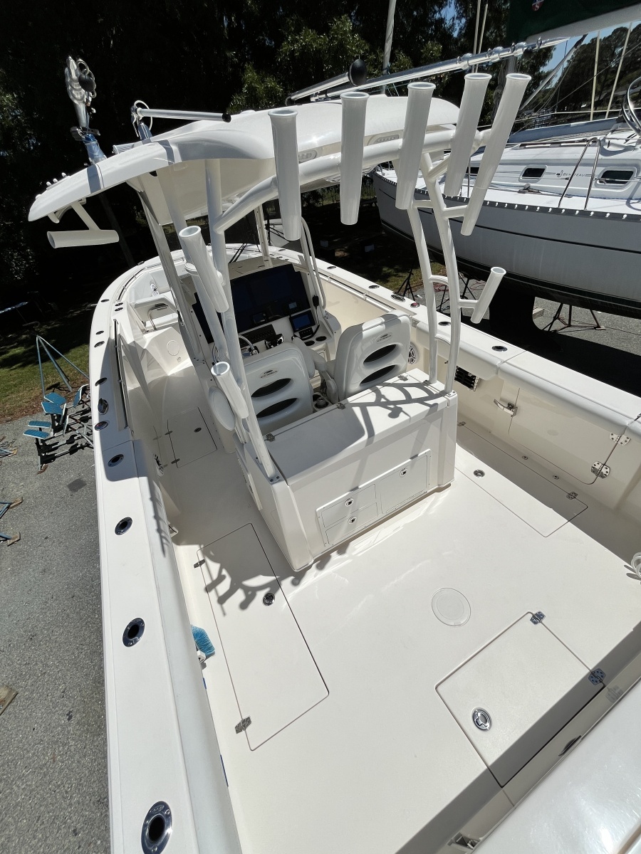 JOBSITE 32ft Cobia Yacht For Sale