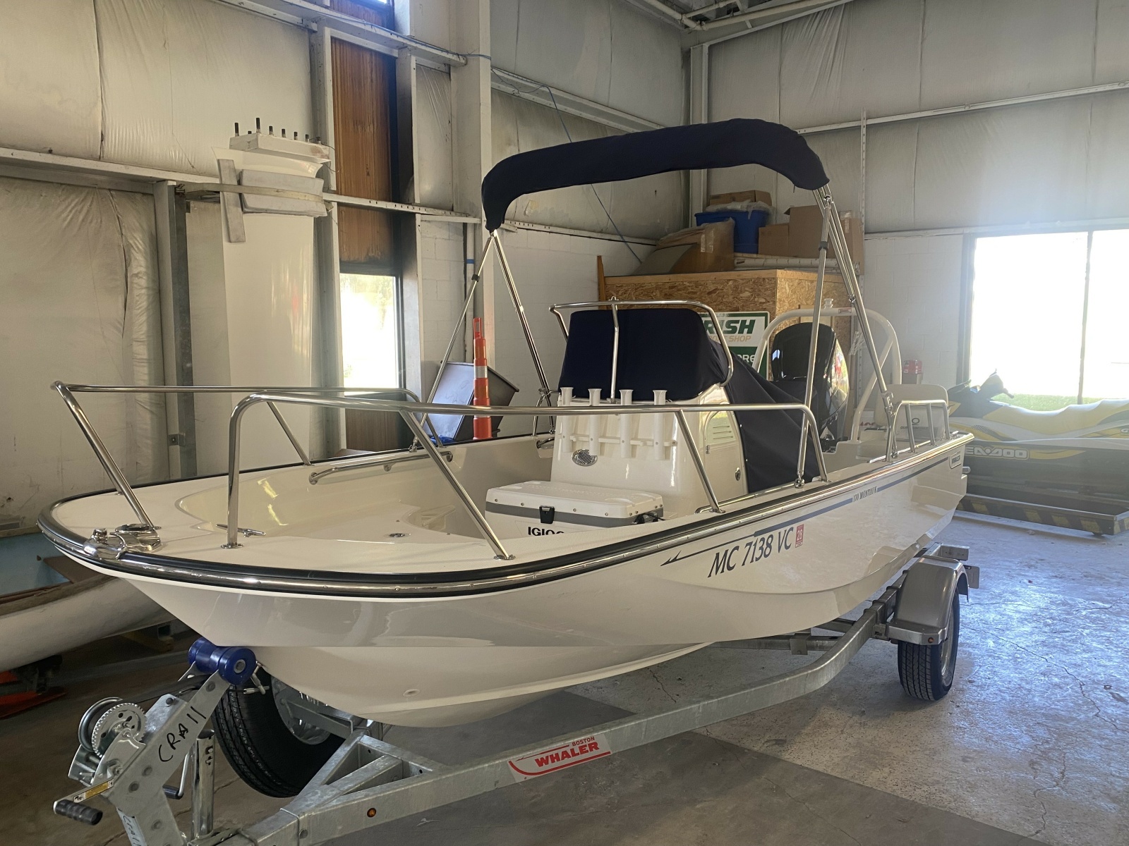 17ft Boston Whaler Yacht For Sale