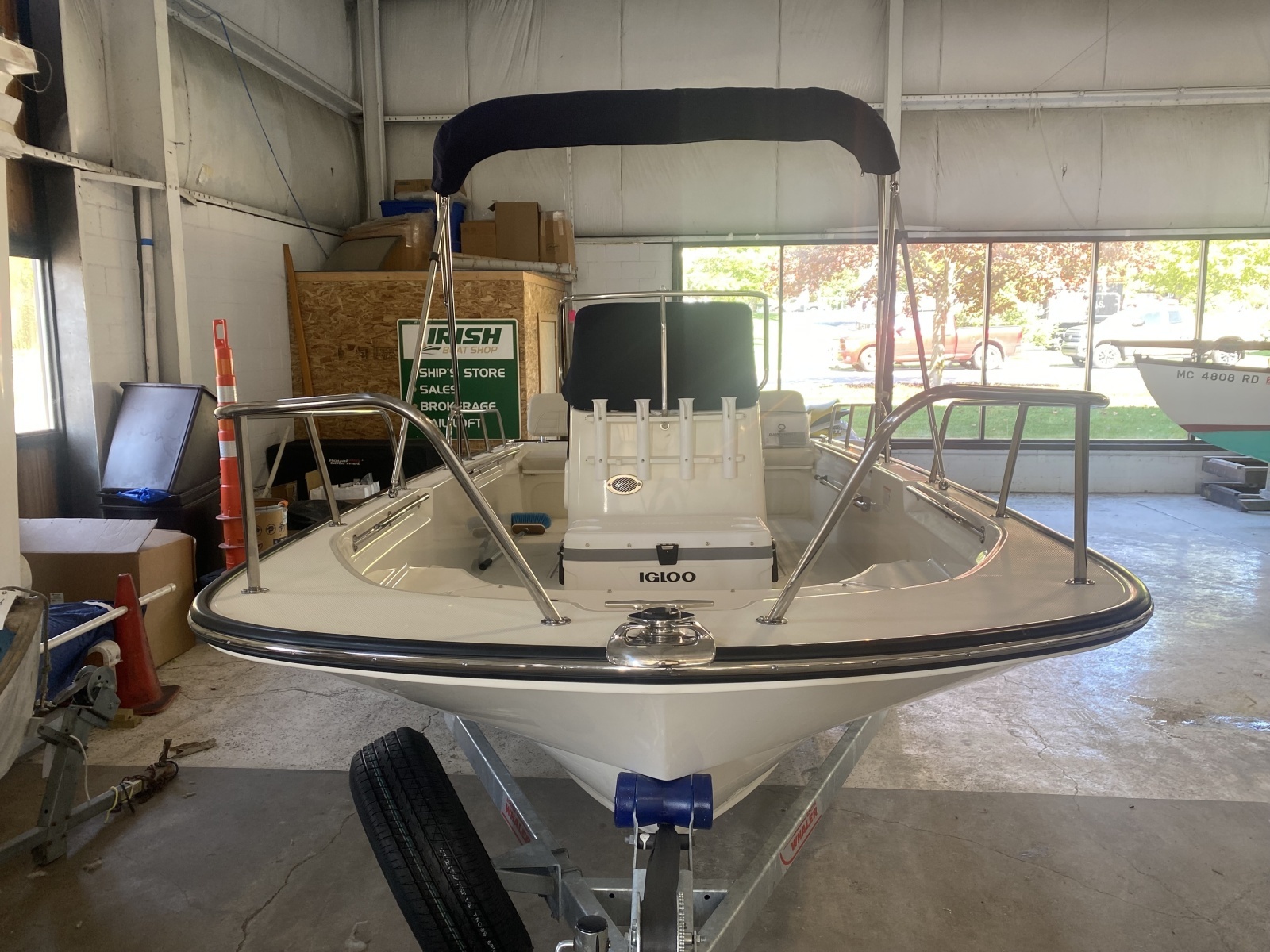 17ft Boston Whaler Yacht For Sale