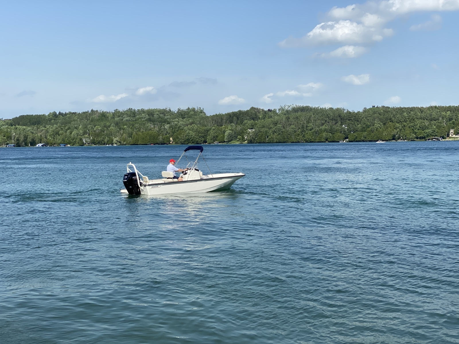 17ft Boston Whaler Yacht For Sale
