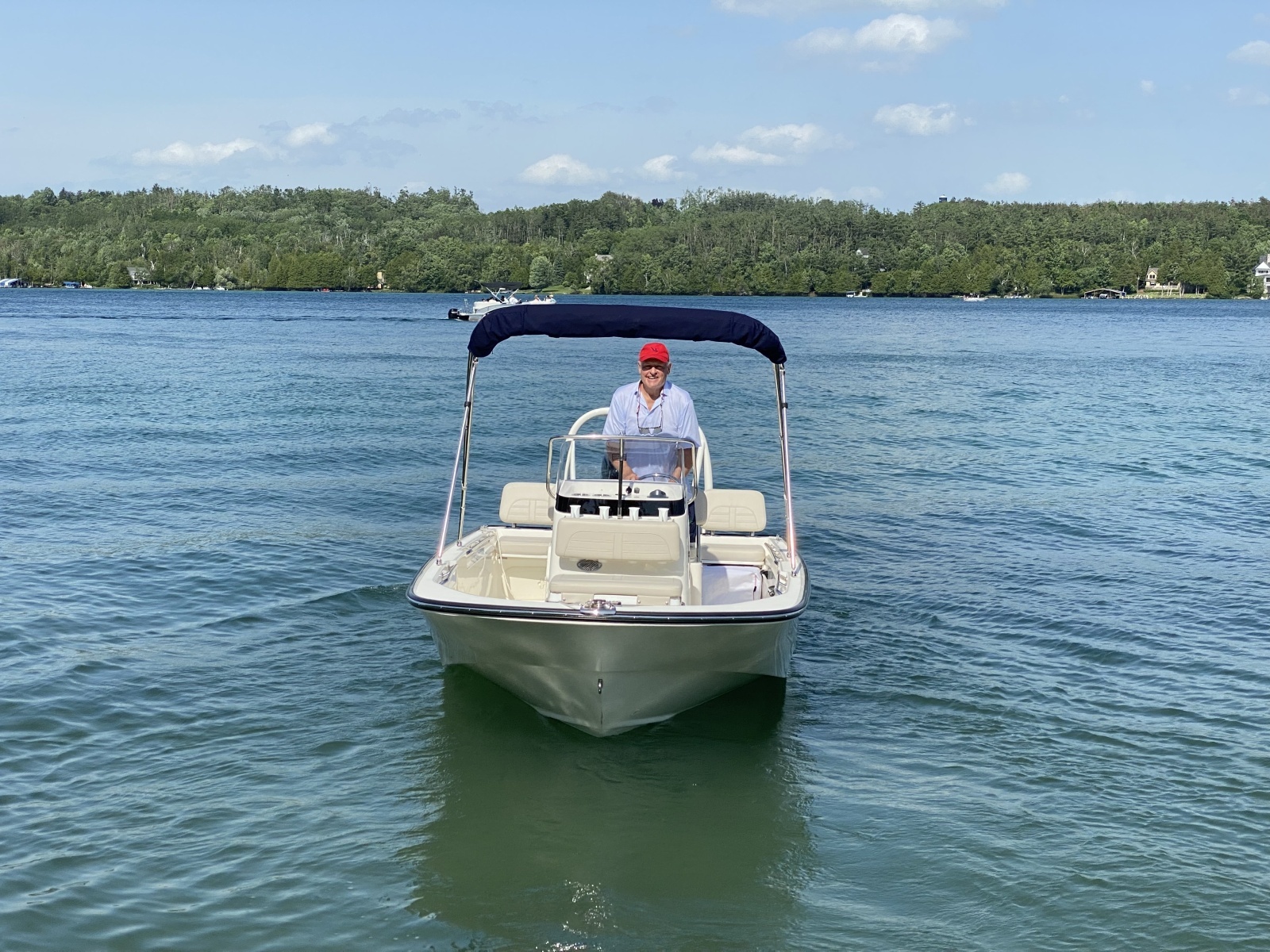 17ft Boston Whaler Yacht For Sale