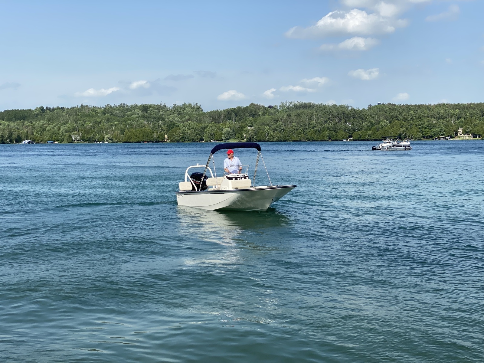 17ft Boston Whaler Yacht For Sale