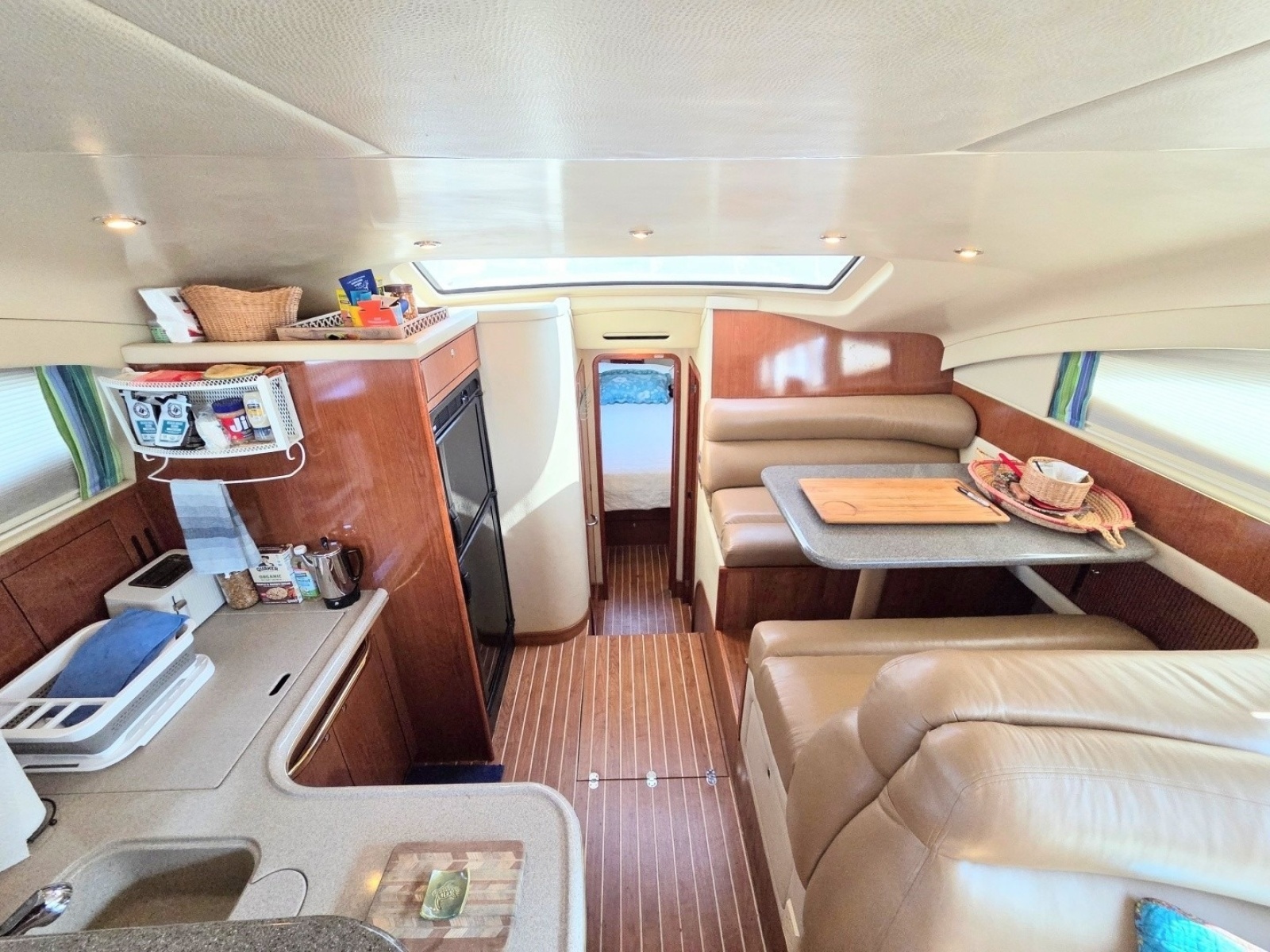 2002 Sea Ray 480 Motor Yacht