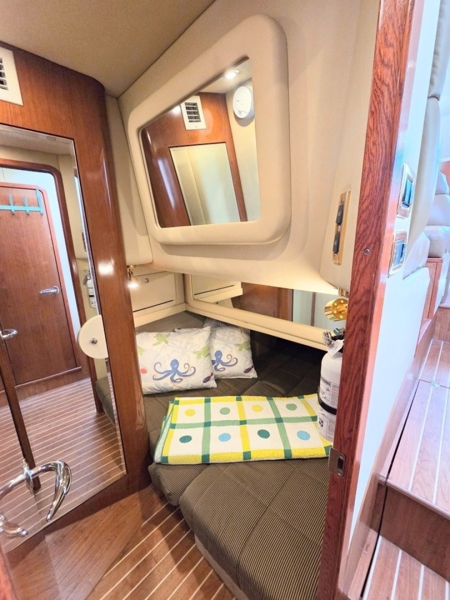 2002 Sea Ray 480 Motor Yacht