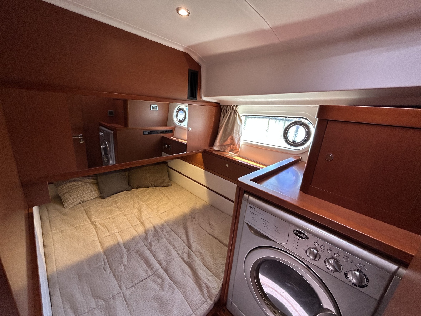 2018 Beneteau 44 Swift Trawler