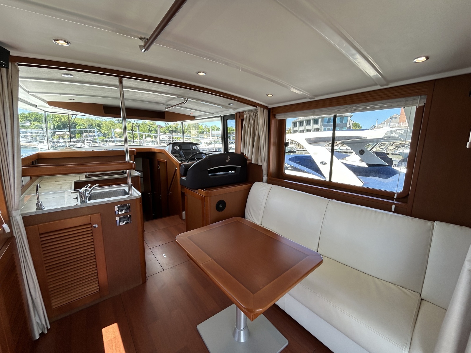2018 Beneteau 44 Swift Trawler