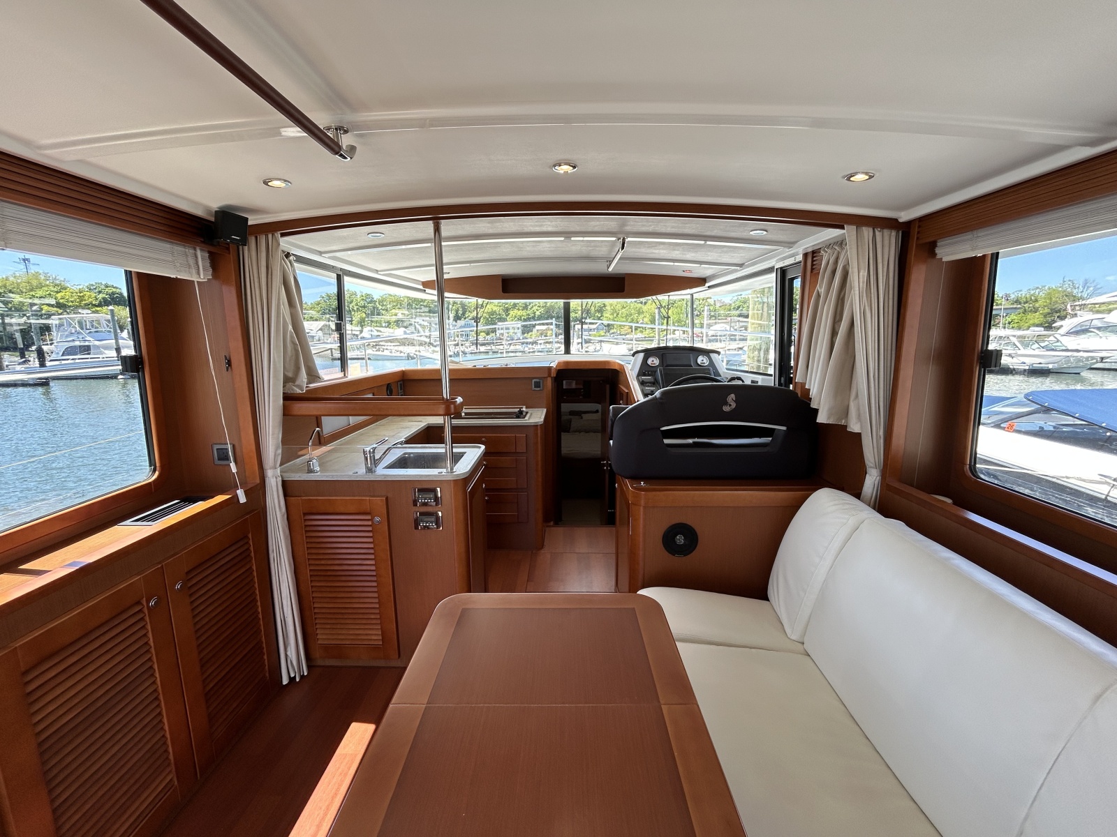 2018 Beneteau 44 Swift Trawler