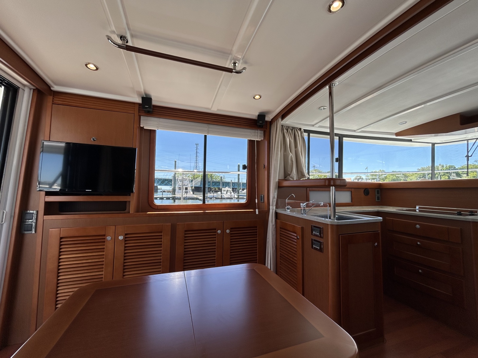 2018 Beneteau 44 Swift Trawler