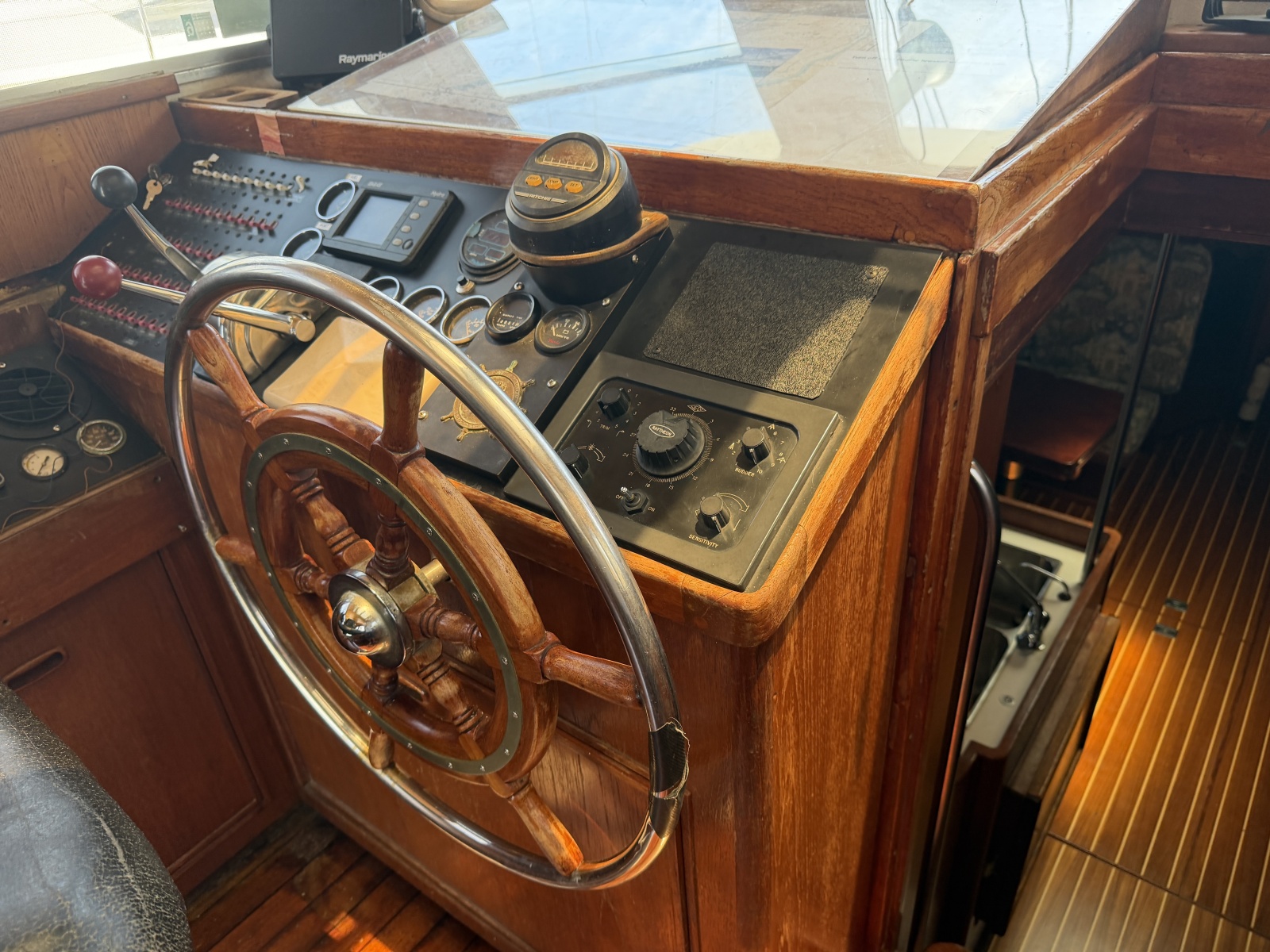 46' 1977 Fisher 46