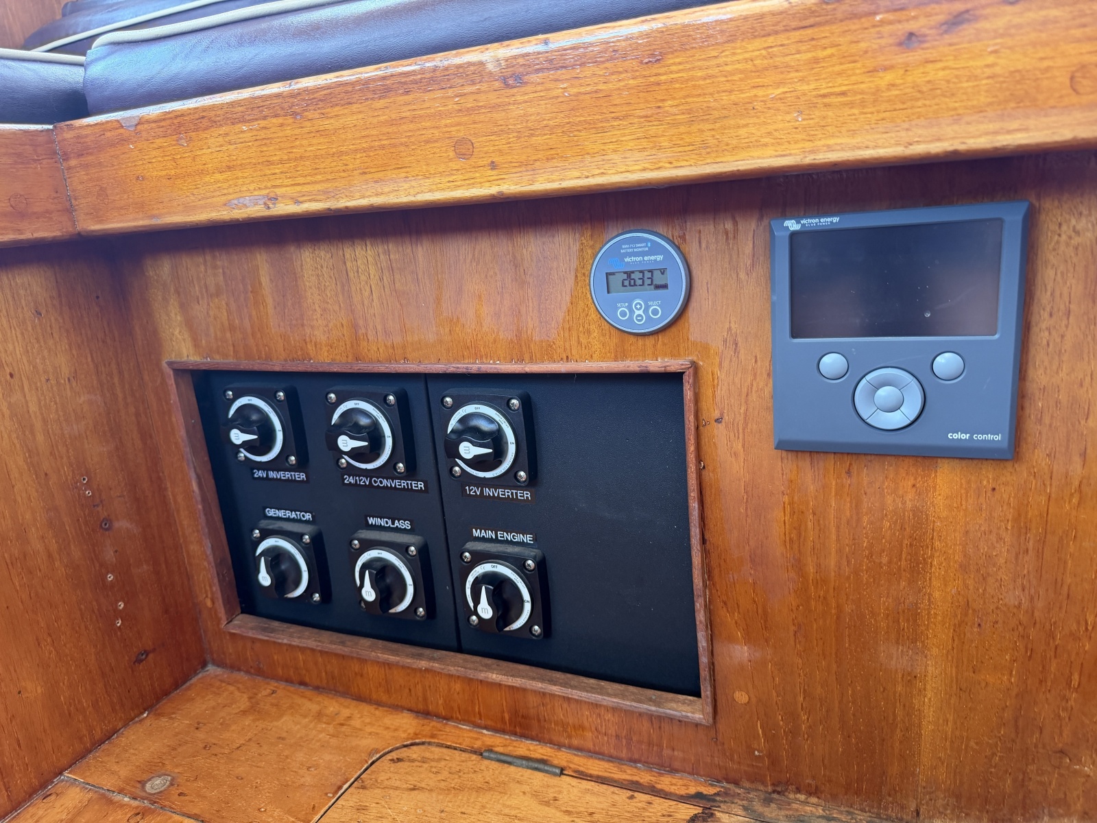 46' 1977 Fisher 46