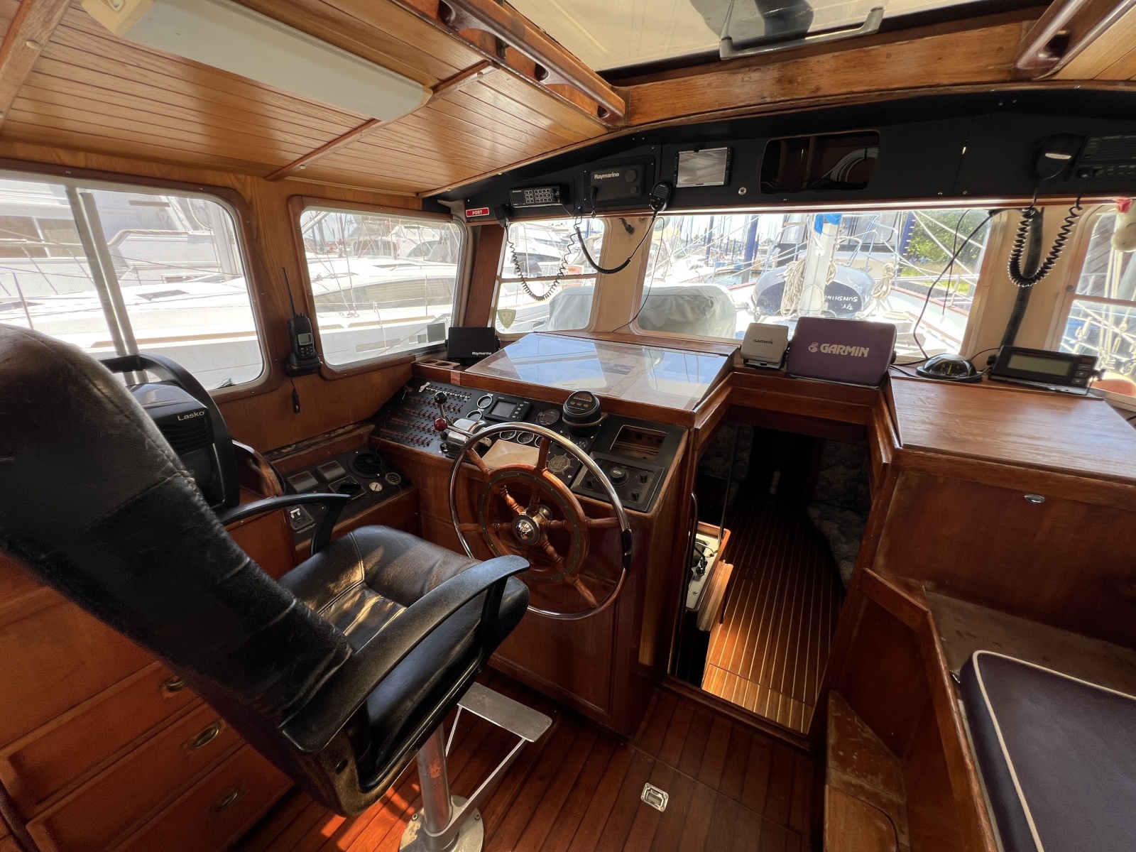 1977 Fisher 46