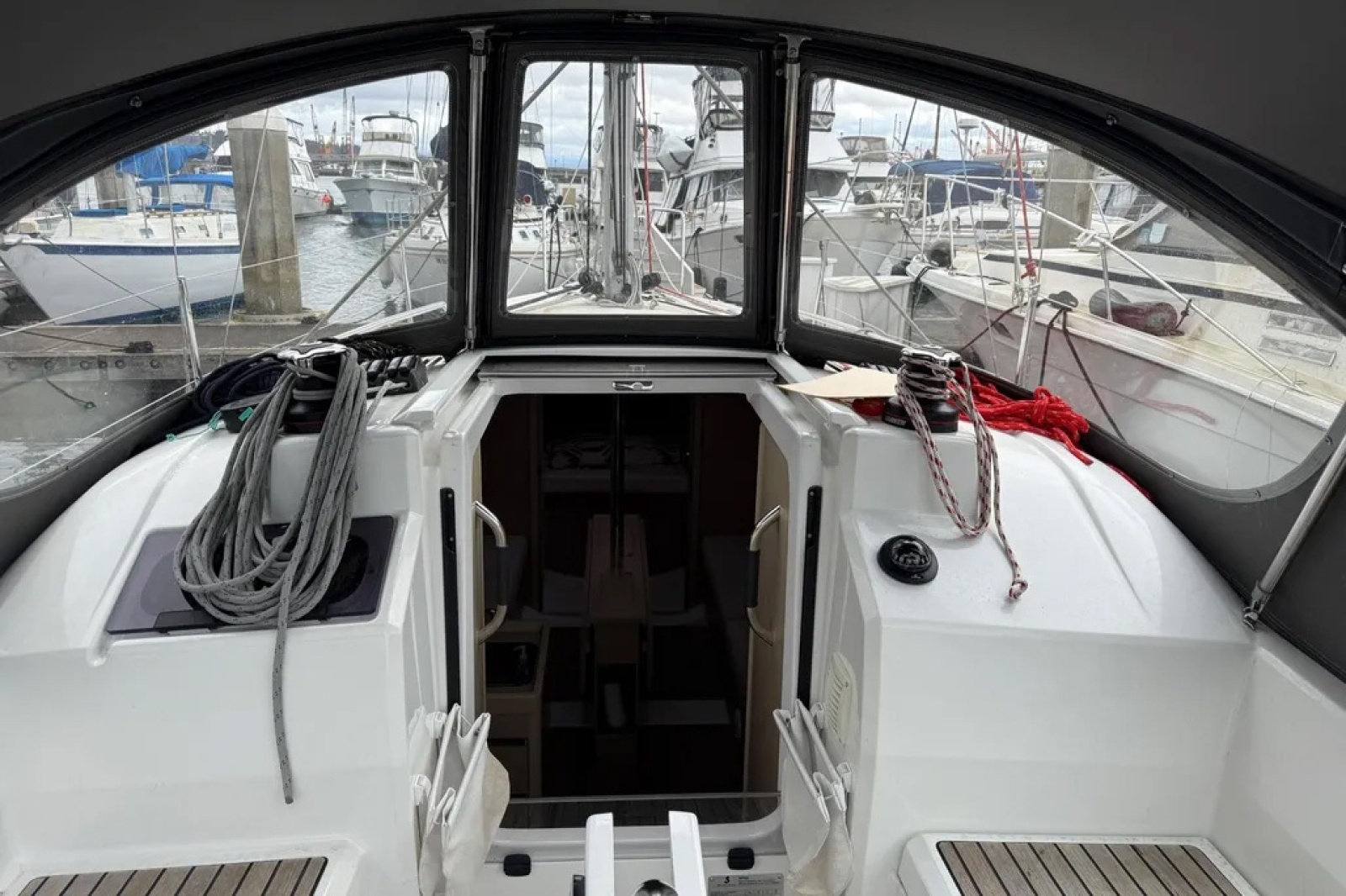 2023 Beneteau Oceanis 30.1