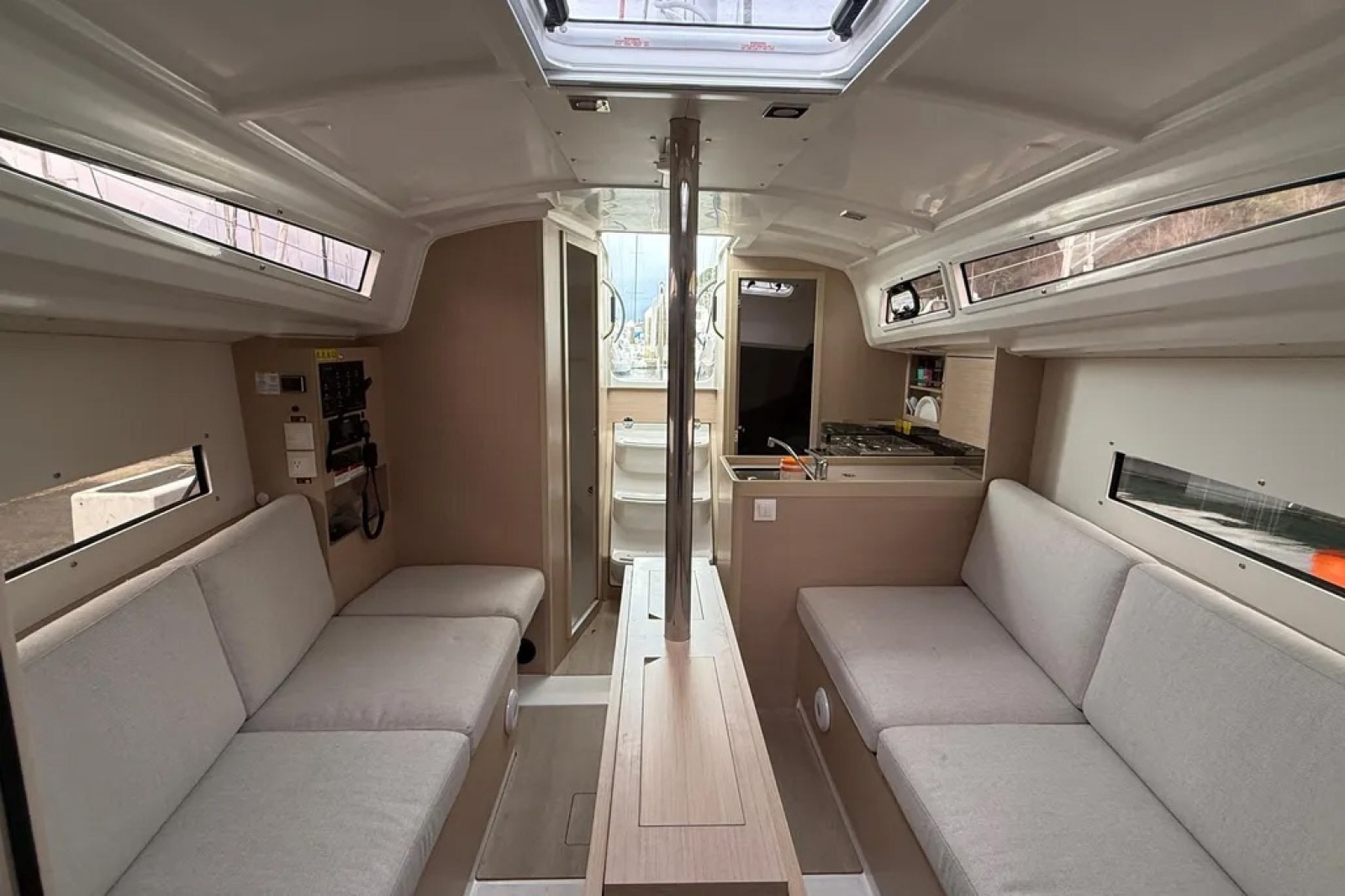 2023 Beneteau Oceanis 30.1