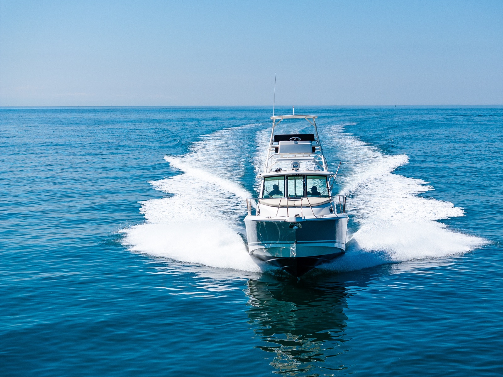 35' 2019 Boston Whaler 345 Conquest