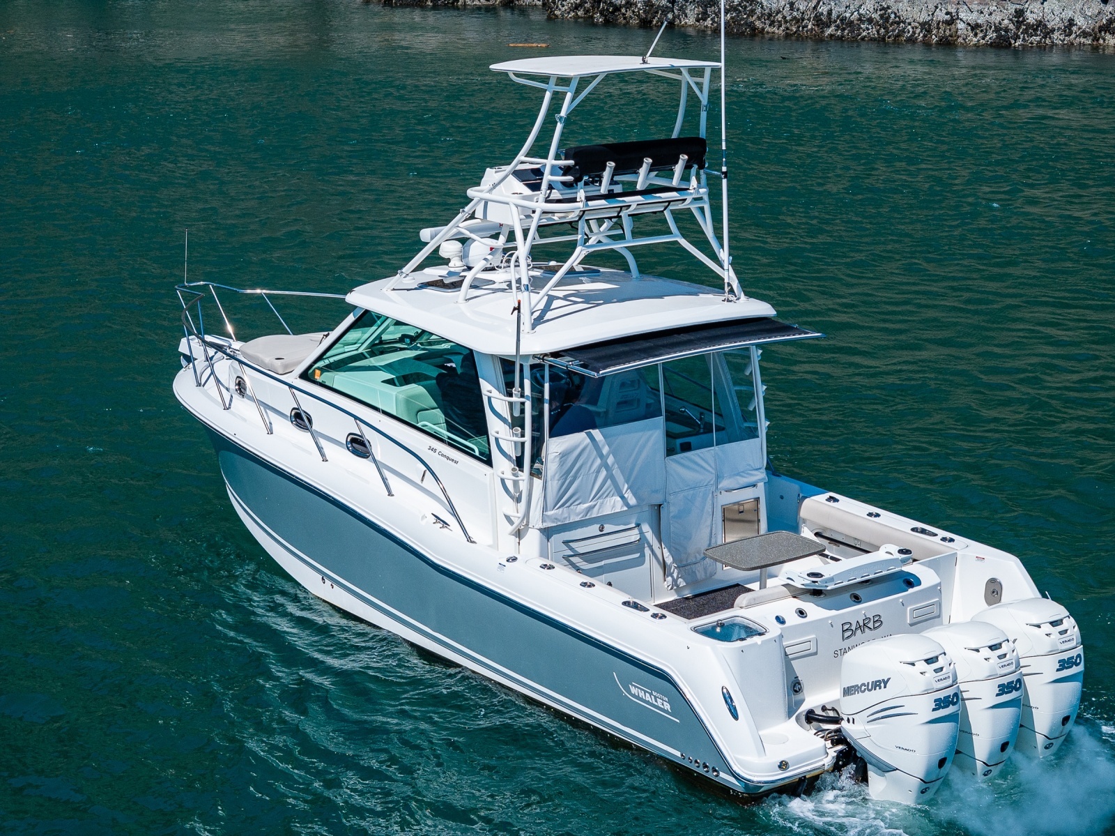 2019 Boston Whaler 345 Conquest