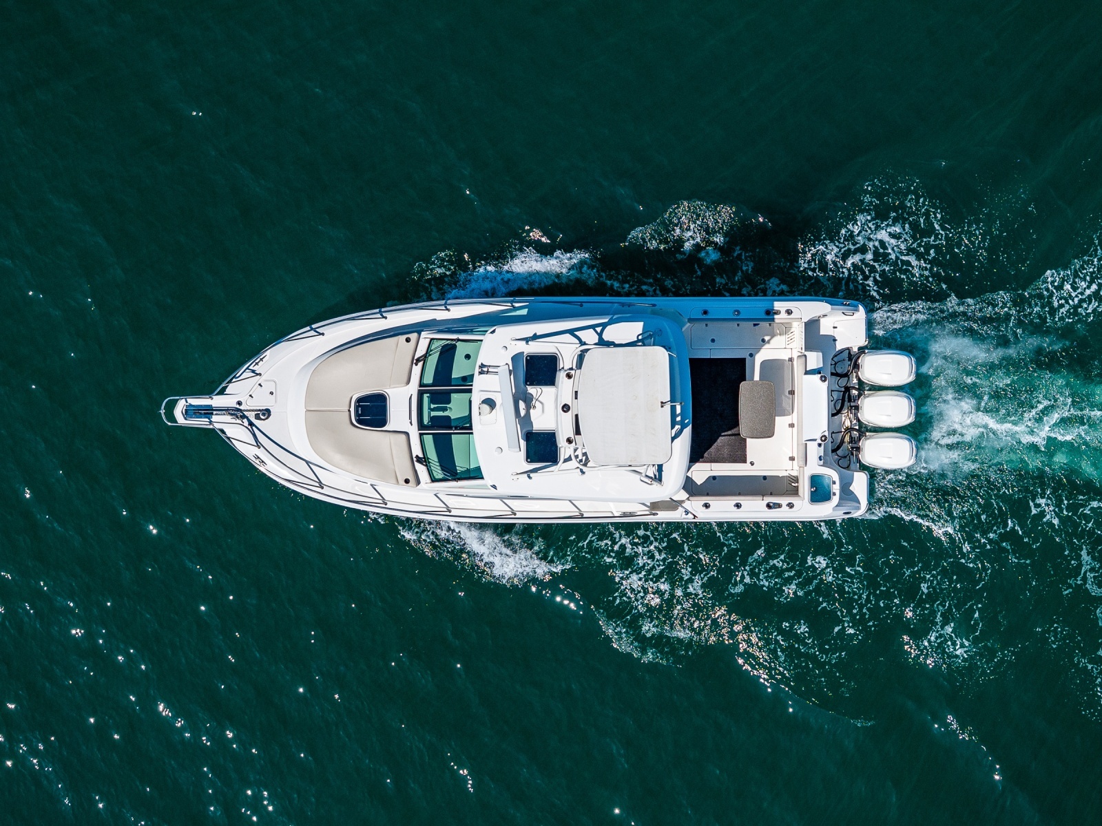 2019 Boston Whaler 345 Conquest