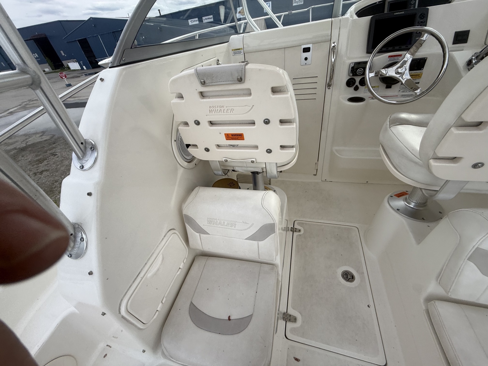 26ft Boston Whaler Yacht For Sale