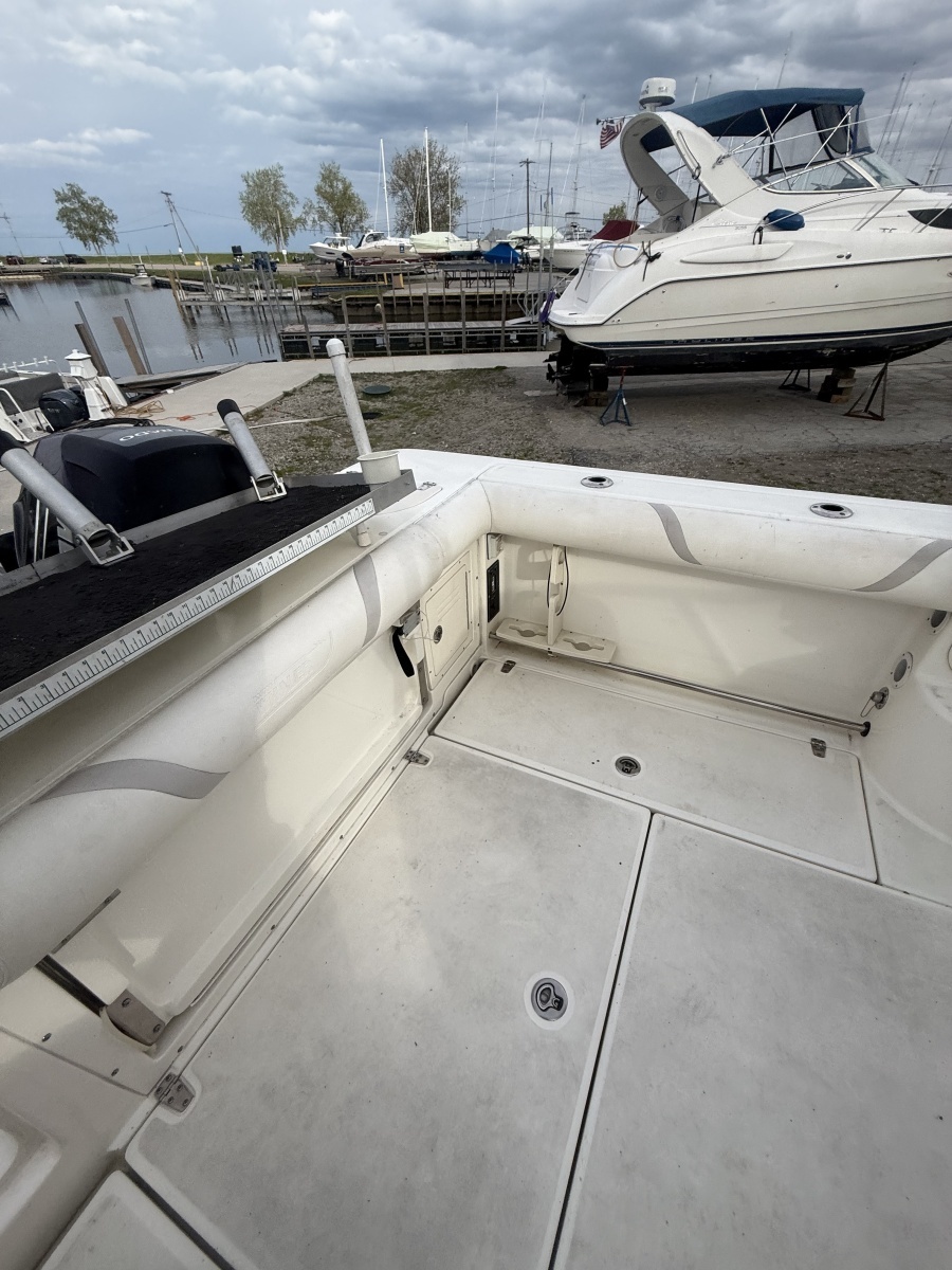 26ft Boston Whaler Yacht For Sale