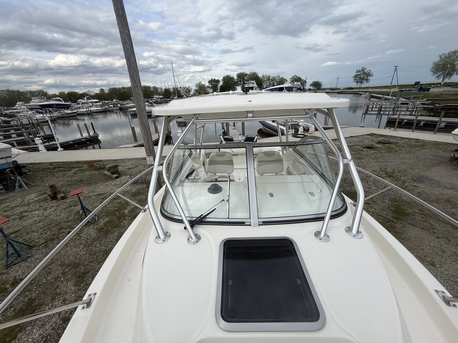 26ft Boston Whaler Yacht For Sale