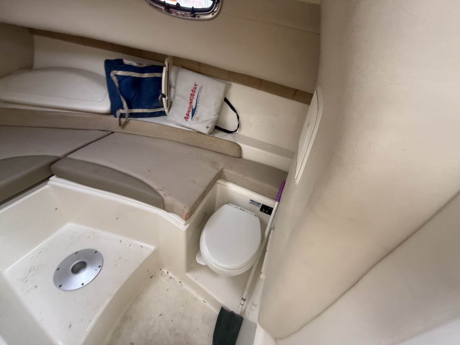 26ft Boston Whaler Yacht For Sale