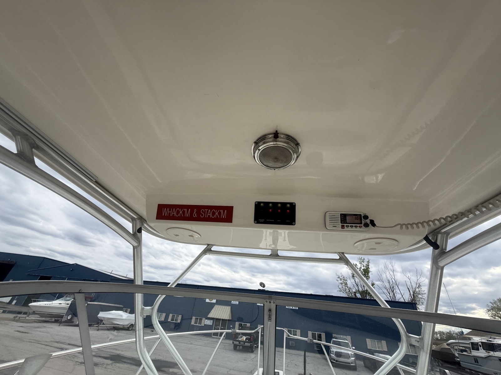 26ft Boston Whaler Yacht For Sale