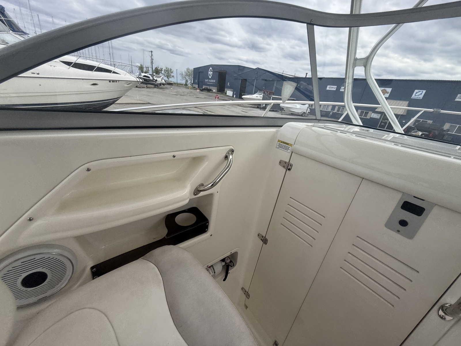 26ft Boston Whaler Yacht For Sale
