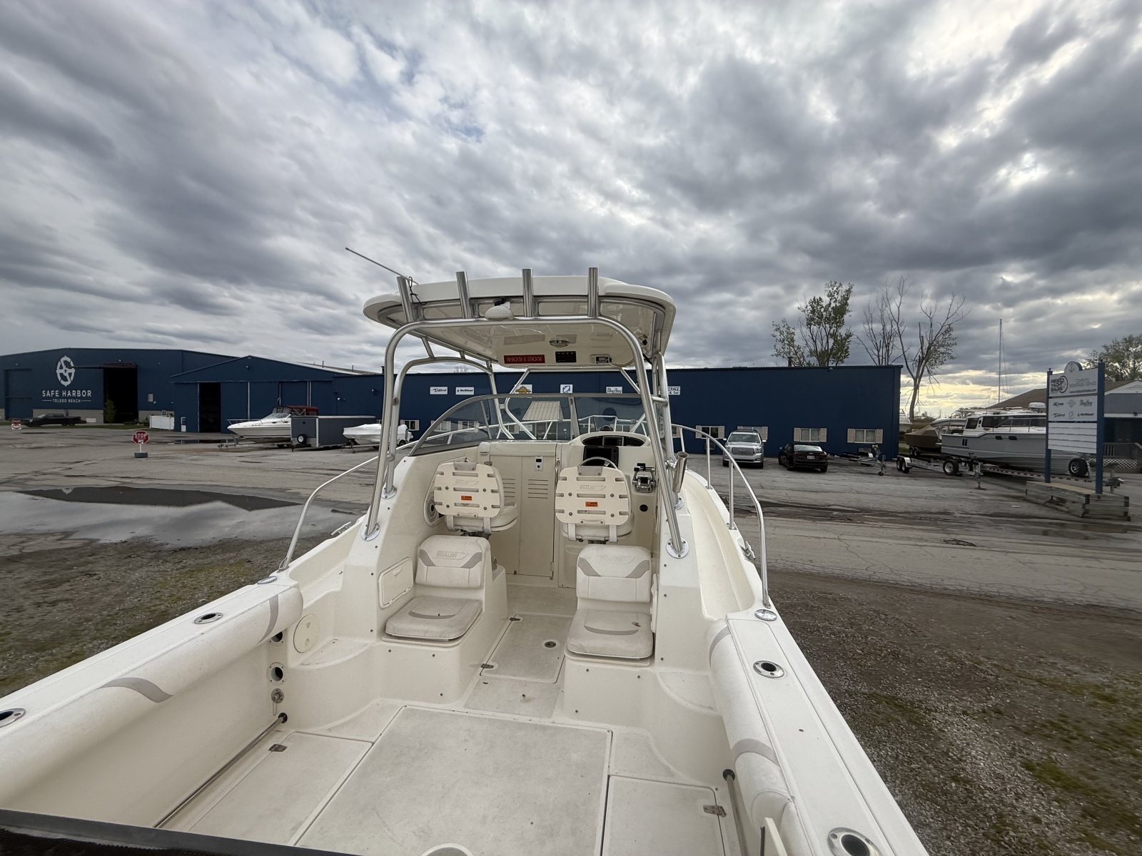 26ft Boston Whaler Yacht For Sale