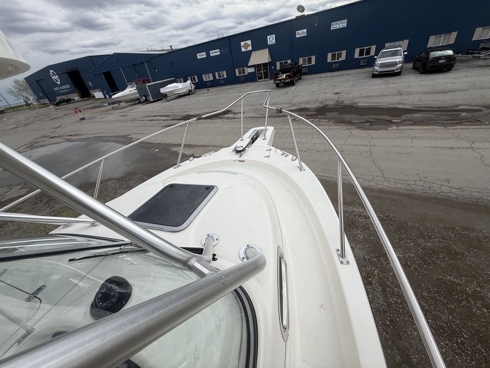 26ft Boston Whaler Yacht For Sale