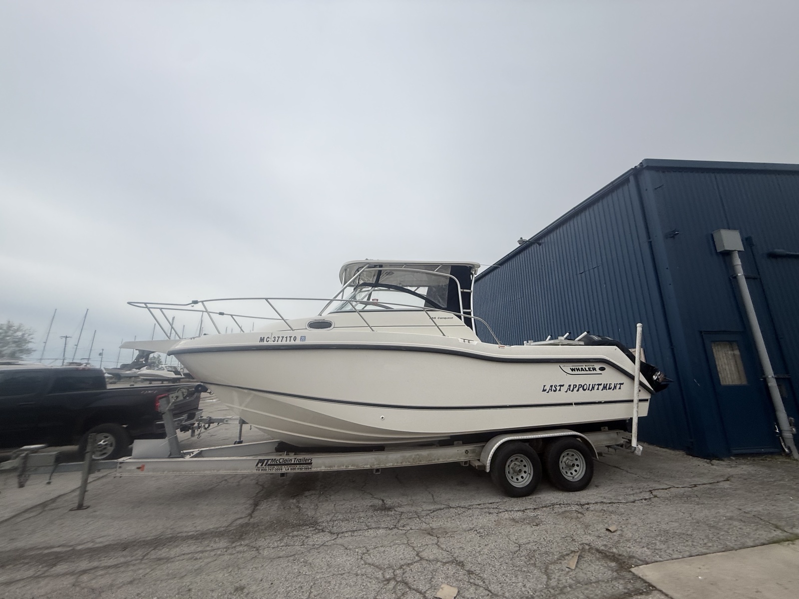26ft Boston Whaler Yacht For Sale